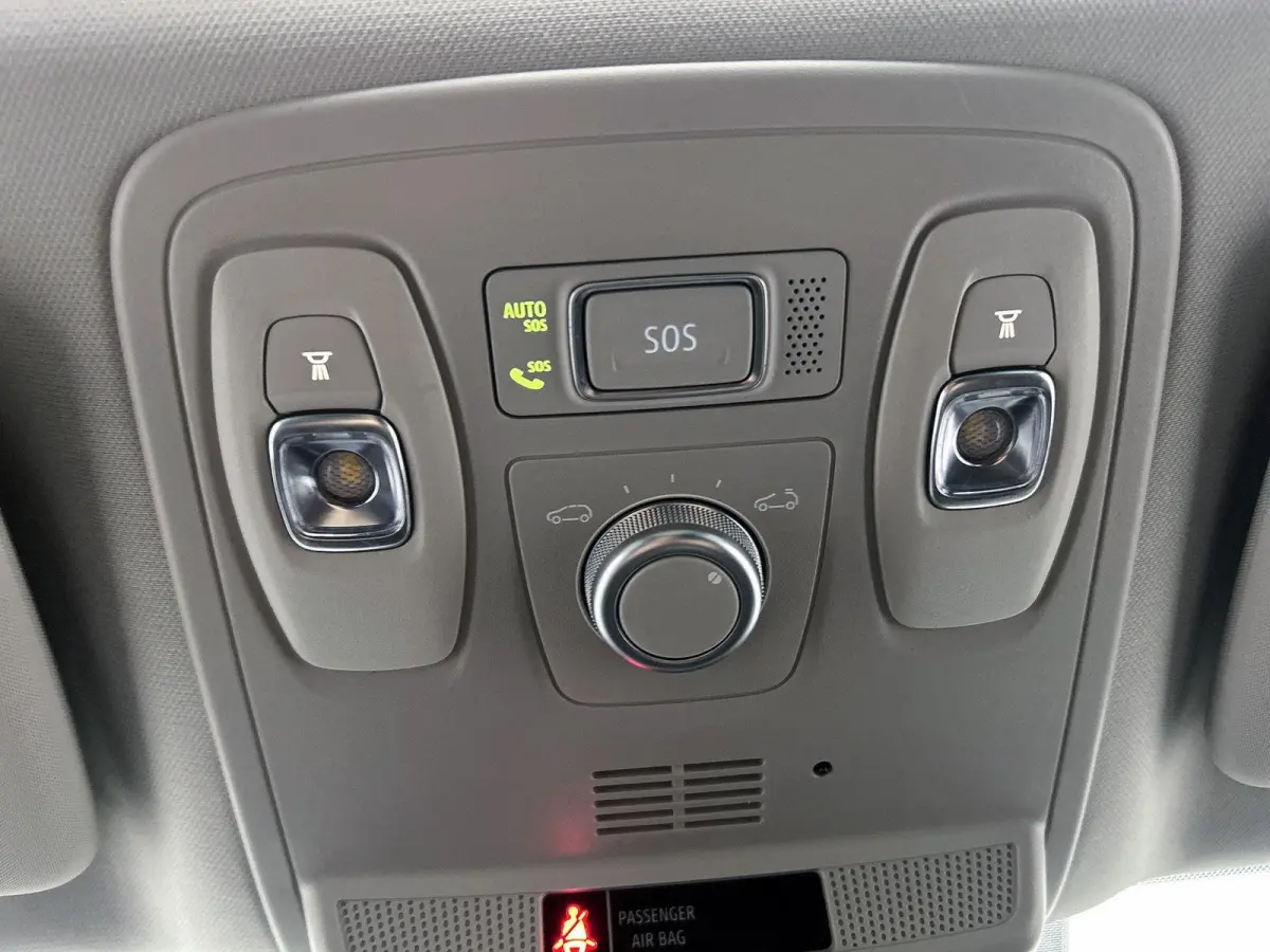 Estate 1.6 Plug-In Hybrid 160 Business Edition One | Automaat | Panoramadak | Lederen Bekleding | Stoel + Stuurverwarming | Camera | Sfeerverlichting |