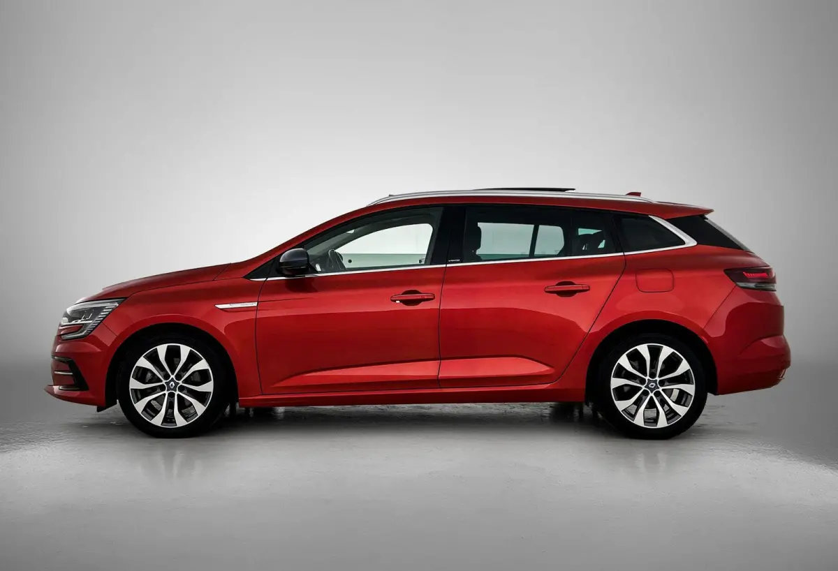 Estate 1.6 Plug-In Hybrid 160 Business Edition One | Automaat | Panoramadak | Lederen Bekleding | Stoel + Stuurverwarming | Camera | Sfeerverlichting |