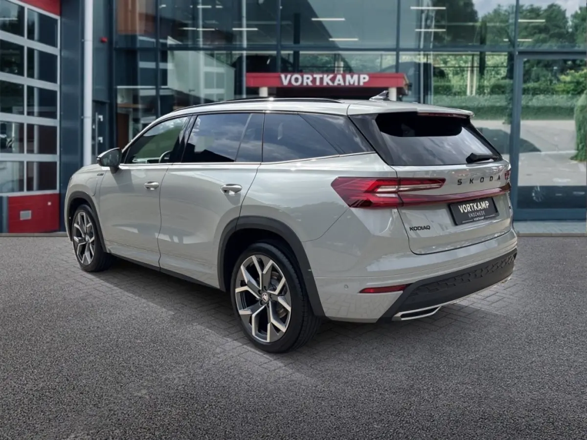 1.5 TSI PHEV SPORTLINE FISCAAL LAAG!! TREKHAAK/20''/PANO-DAK/ELEK-KLEP/ACC/360-CAMERA