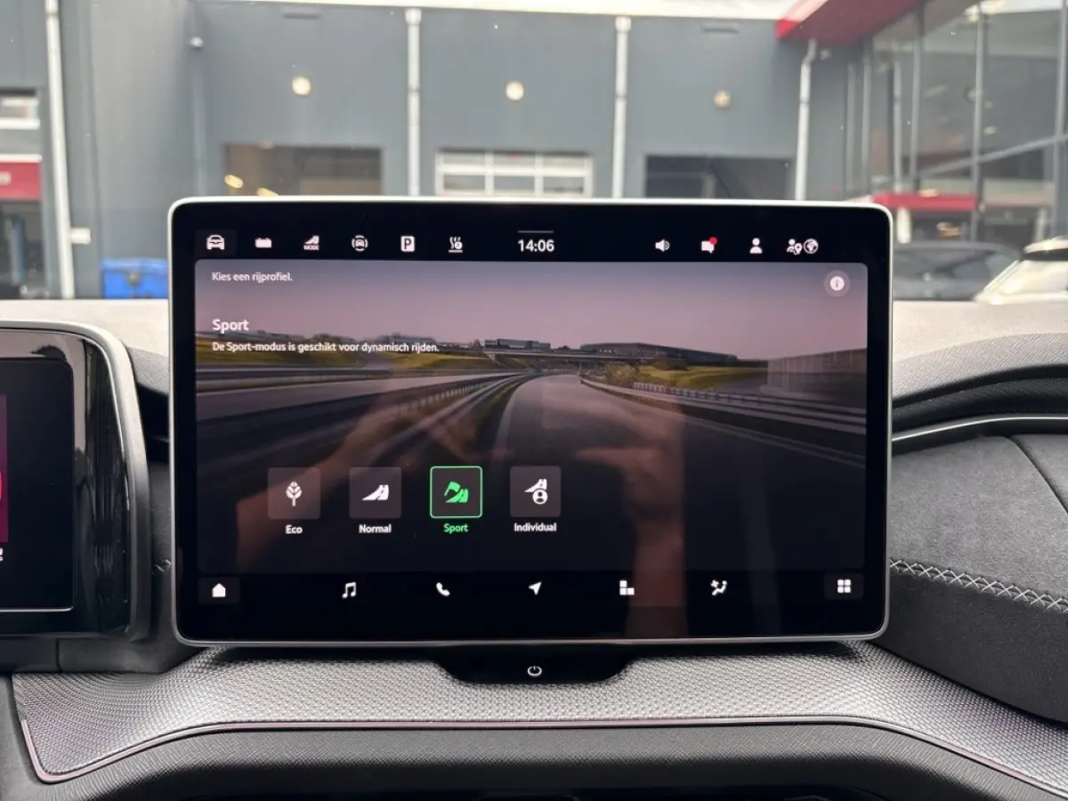 1.5 TSI PHEV SPORTLINE FISCAAL LAAG!! TREKHAAK/20''/PANO-DAK/ELEK-KLEP/ACC/360-CAMERA
