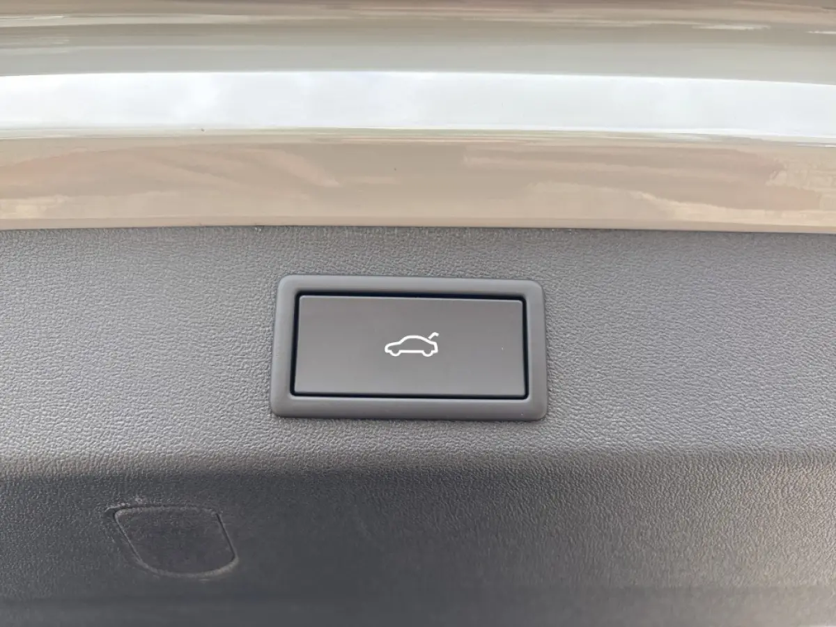 1.5 TSI PHEV SPORTLINE FISCAAL LAAG!! TREKHAAK/20''/PANO-DAK/ELEK-KLEP/ACC/360-CAMERA