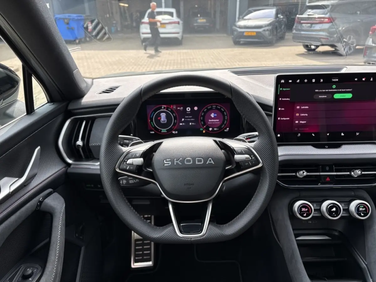 1.5 TSI PHEV SPORTLINE FISCAAL LAAG!! TREKHAAK/20''/PANO-DAK/ELEK-KLEP/ACC/360-CAMERA
