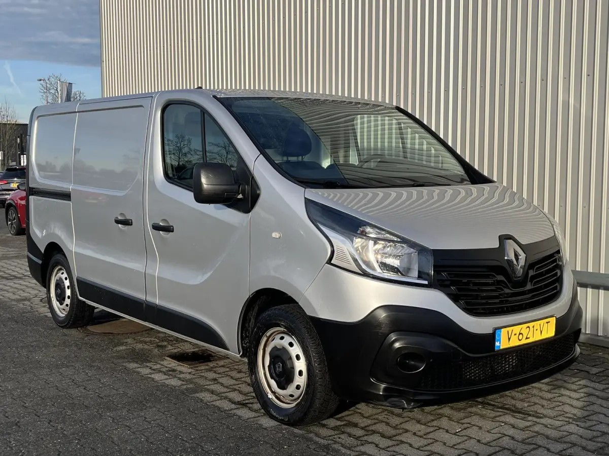 1.6 dCi T27 L1H1 Comfort*CRUISE*A/C*HAAK*TEL*3PERS