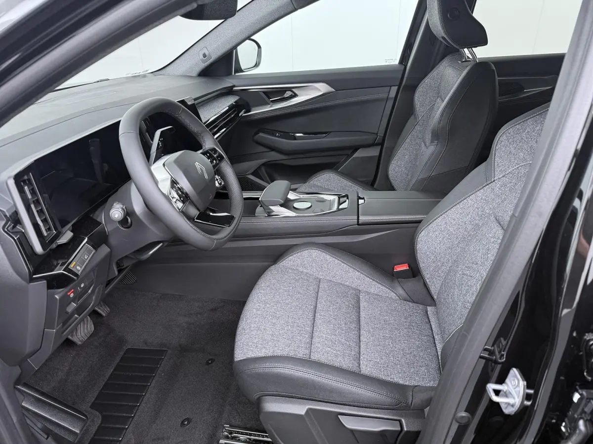 techno full hybrid E-Tech 200 | pack comfort | panoramisch vast glazen dak |