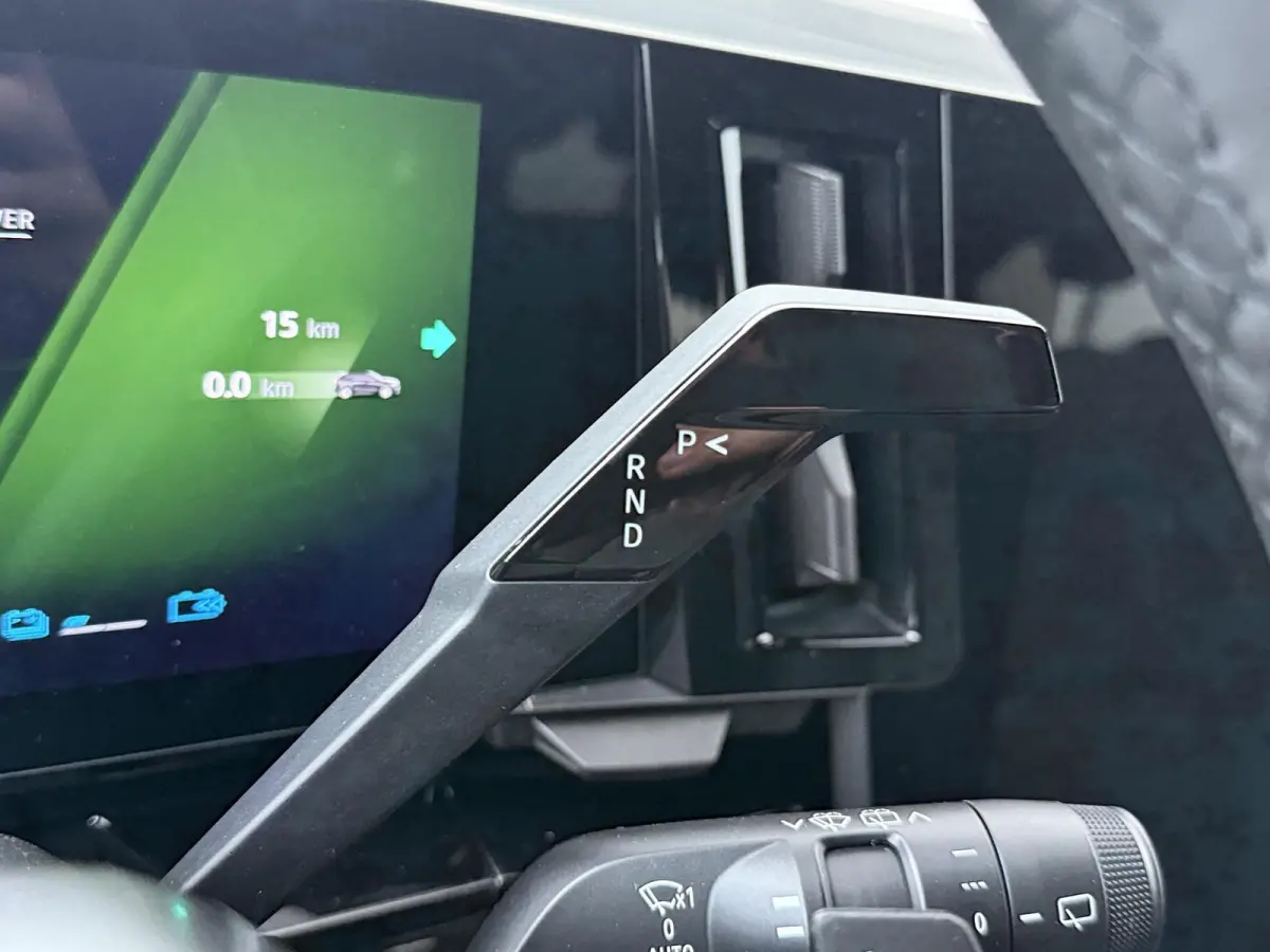 techno full hybrid E-Tech 200 | pack comfort | panoramisch vast glazen dak |