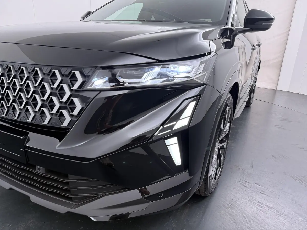 techno full hybrid E-Tech 200 | pack comfort | panoramisch vast glazen dak |