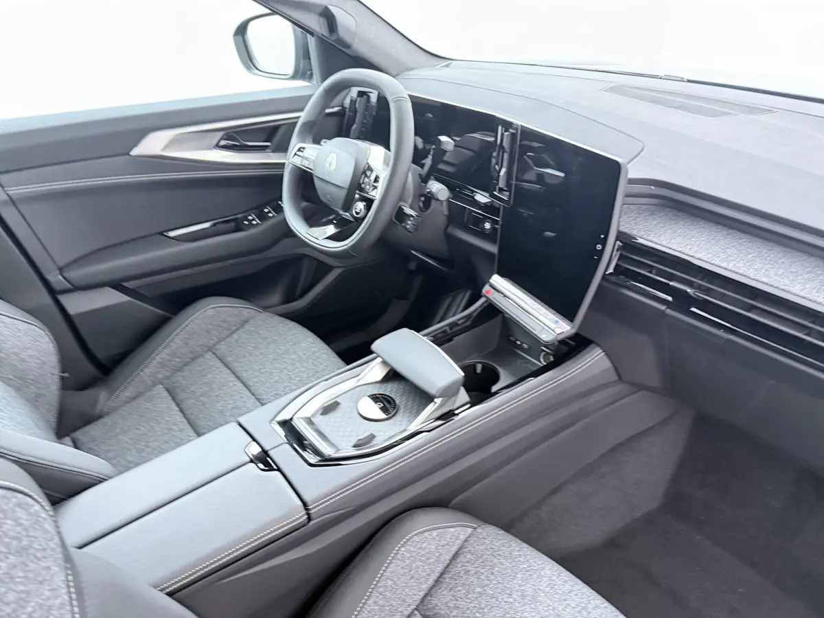 techno full hybrid E-Tech 200 | pack comfort | panoramisch vast glazen dak |