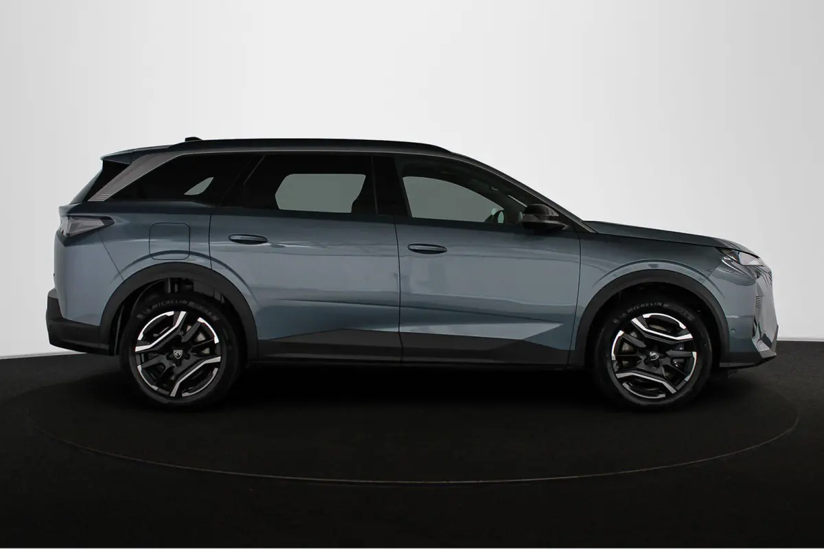 1.6 Plug-in Hybrid 195 Allure 7p Stoelverwarming 360 Camera Keyless 19"