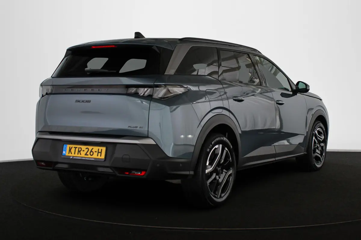 1.6 Plug-in Hybrid 195 Allure 7p Stoelverwarming 360 Camera Keyless 19"