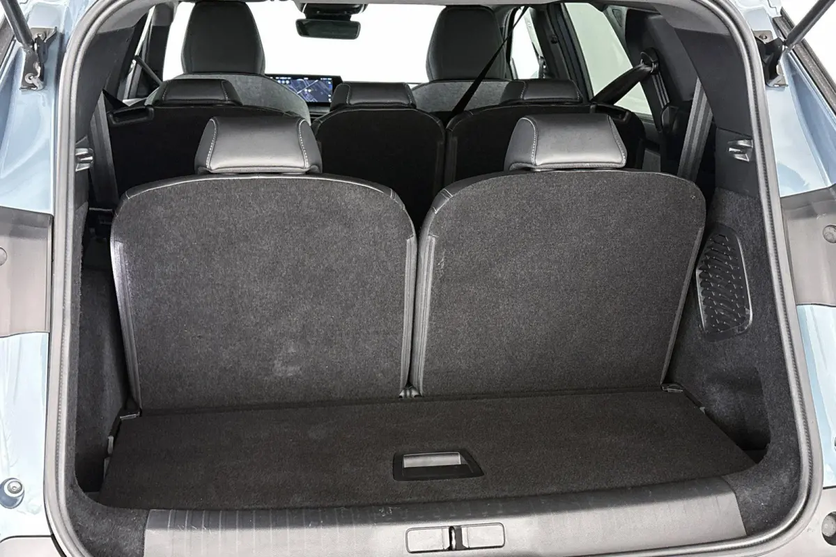 1.6 Plug-in Hybrid 195 Allure 7p Stoelverwarming 360 Camera Keyless 19"