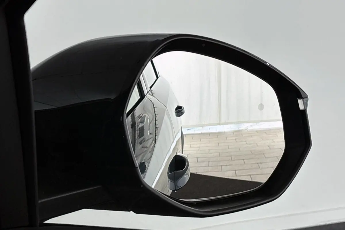 1.6 Plug-in Hybrid 195 Allure 7p Stoelverwarming 360 Camera Keyless 19"