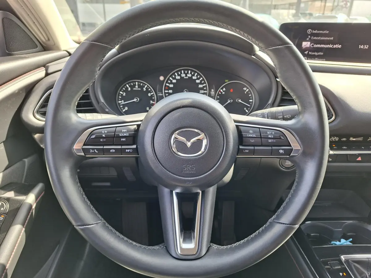 2.0 e-SkyActiv-G M Hybrid Homura PearlWhite Adaptieve-Cruise Carplay Elek.Achterklep Achteruitrijcamera Head-Up NAP!