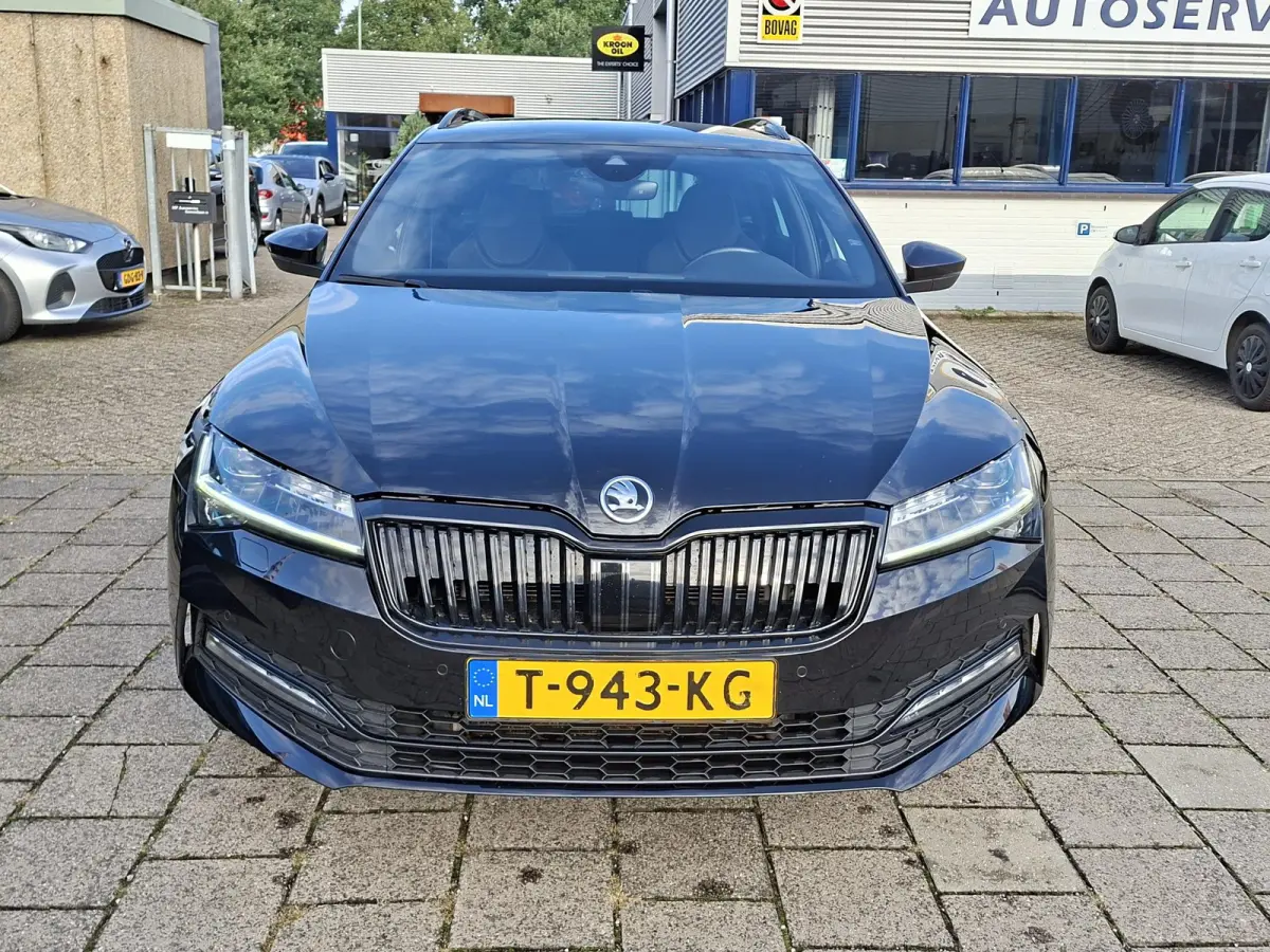 1.5 TSI ACT Sportline Business Carplay Sportstoelen Cruise controle Camera achter