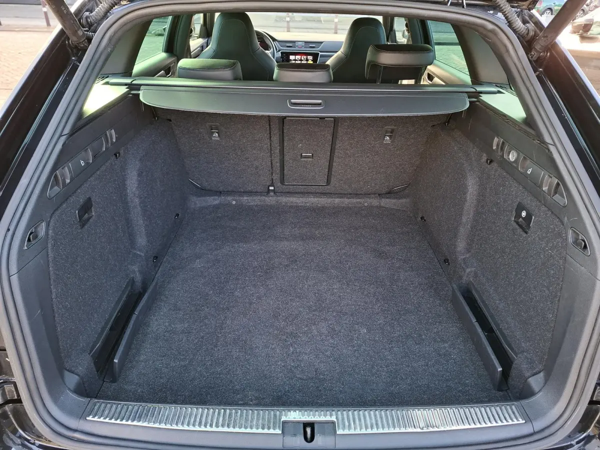 1.5 TSI ACT Sportline Business Carplay Sportstoelen Cruise controle Camera achter