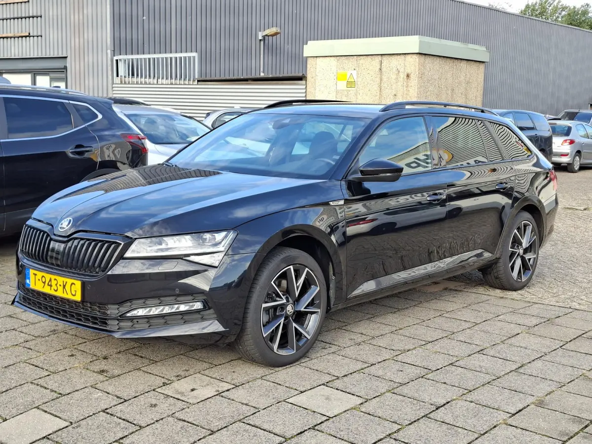 1.5 TSI ACT Sportline Business Carplay Sportstoelen Cruise controle Camera achter