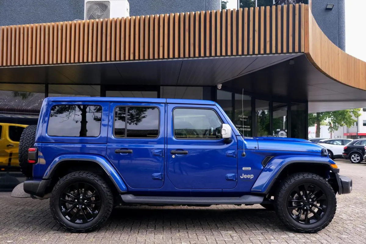 2.0T Sahara|Rijklaar!|Overland|ACC|Camera|Trekhaak|Carplay|4X4|Alpine|Stuurwielverwarming