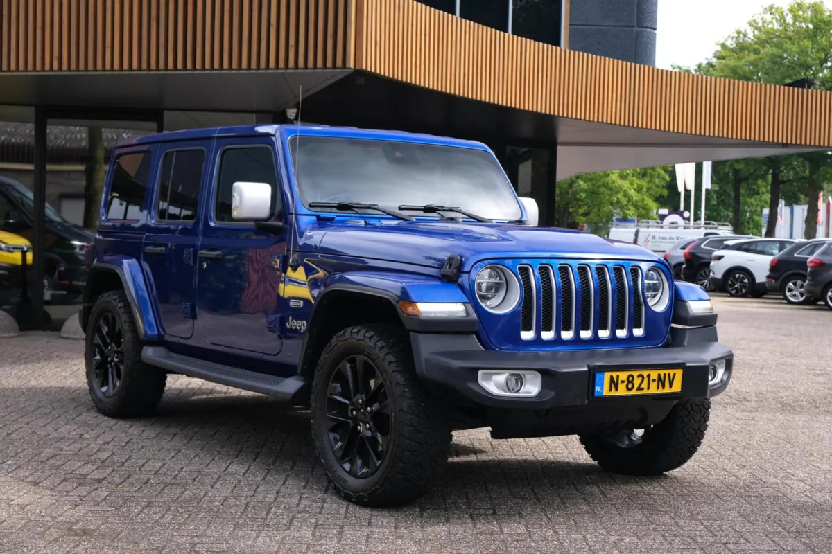 2.0T Sahara|Rijklaar!|Overland|ACC|Camera|Trekhaak|Carplay|4X4|Alpine|Stuurwielverwarming