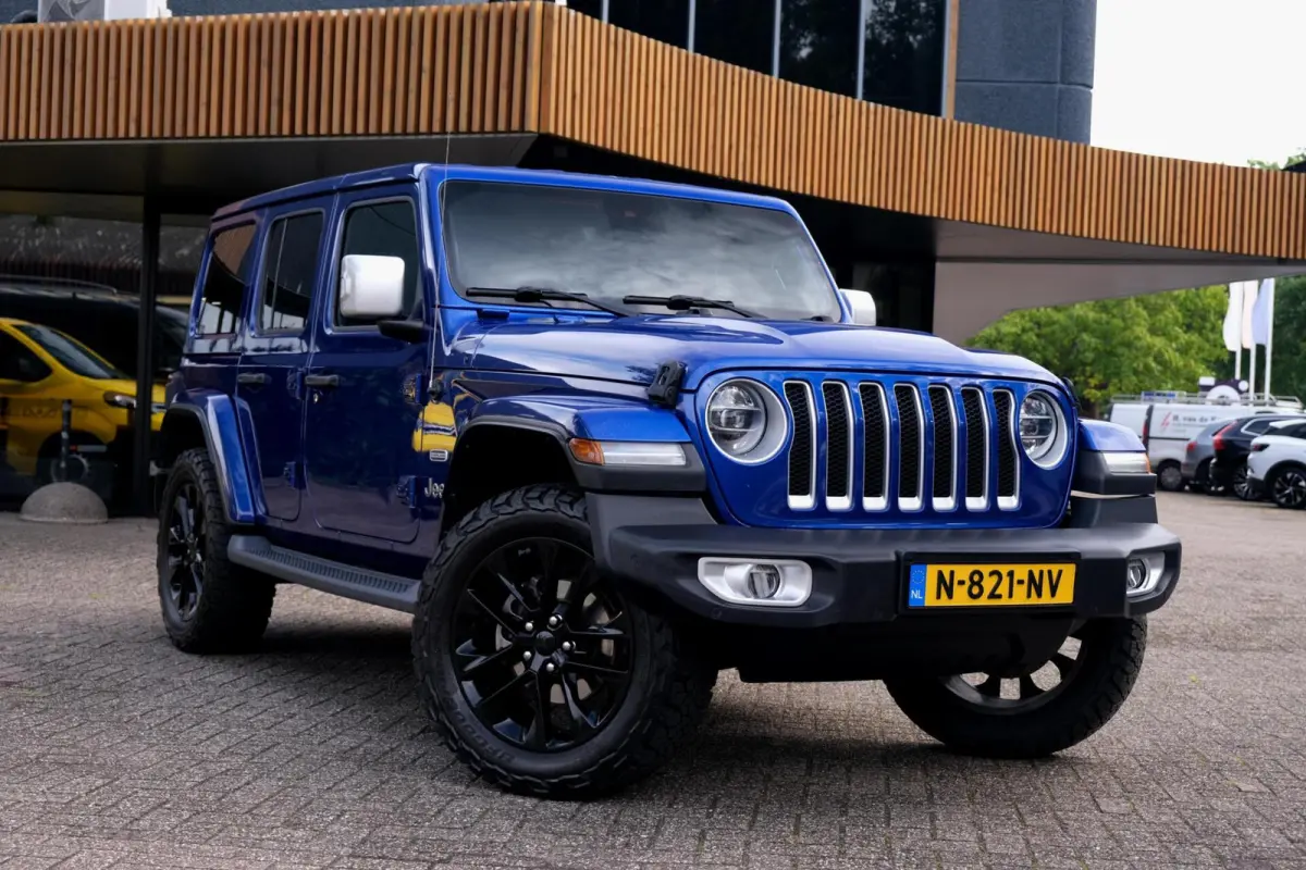 2.0T Sahara|Rijklaar!|Overland|ACC|Camera|Trekhaak|Carplay|4X4|Alpine|Stuurwielverwarming
