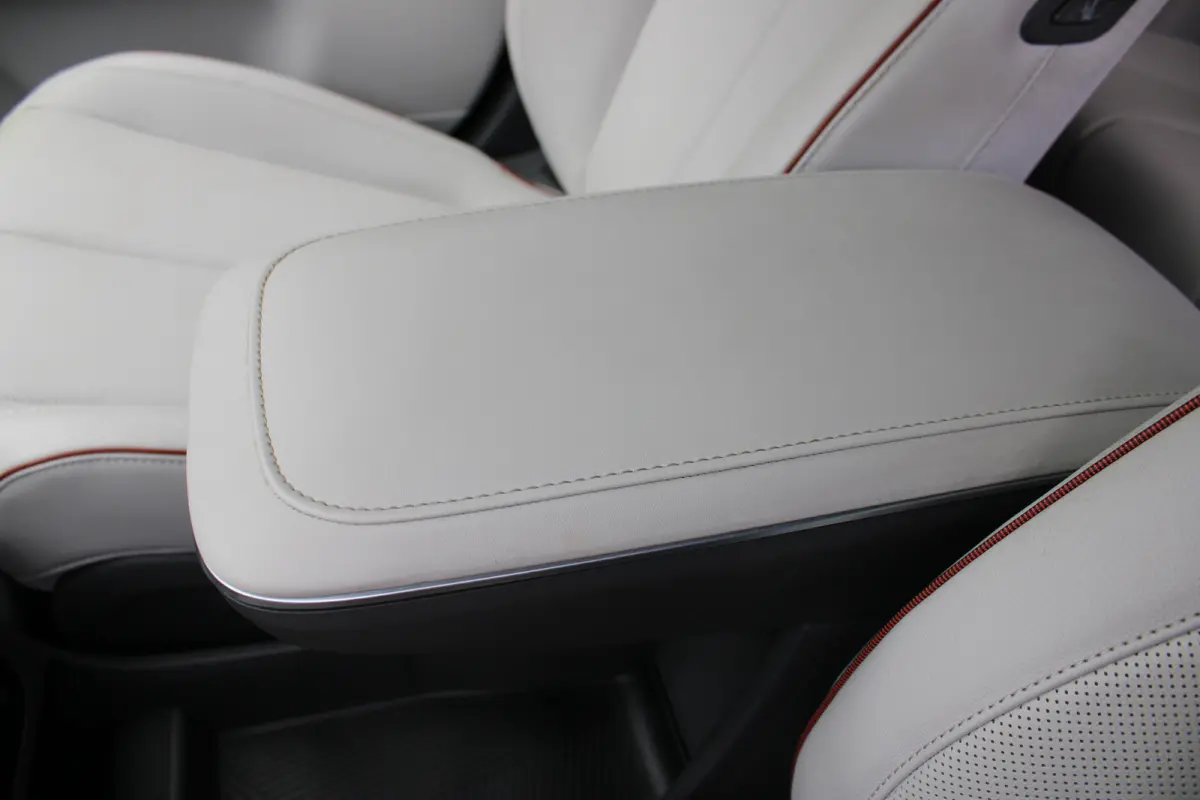 Lounge 58 kWh | Cruise control adaptief met Stop&Go en stuurhulp | Dodehoekdetectie met correctie | Vehicle-to-load