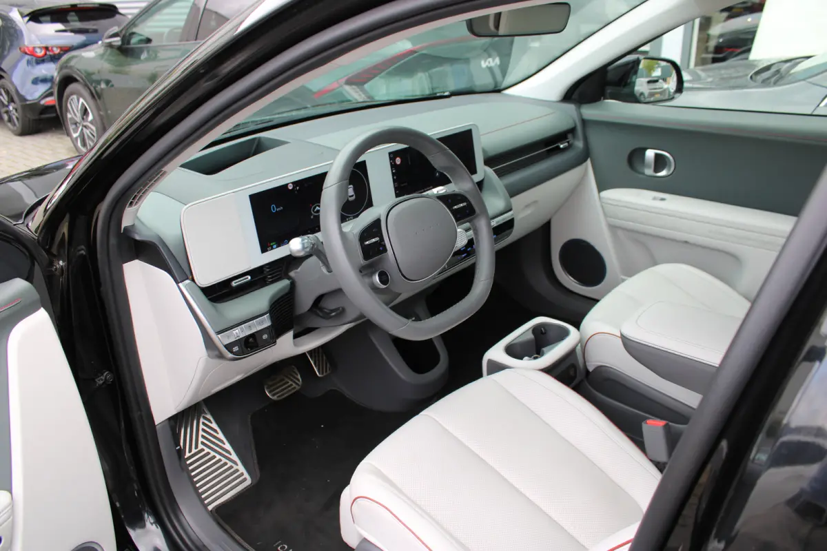 Lounge 58 kWh | Cruise control adaptief met Stop&Go en stuurhulp | Dodehoekdetectie met correctie | Vehicle-to-load