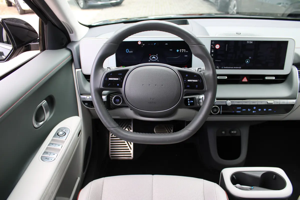 Lounge 58 kWh | Cruise control adaptief met Stop&Go en stuurhulp | Dodehoekdetectie met correctie | Vehicle-to-load