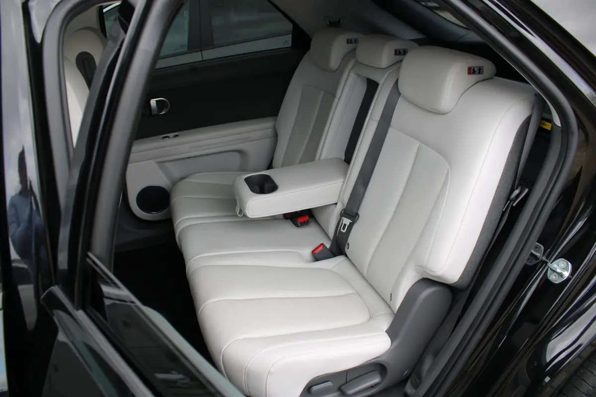 Lounge 58 kWh | Cruise control adaptief met Stop&Go en stuurhulp | Dodehoekdetectie met correctie | Vehicle-to-load