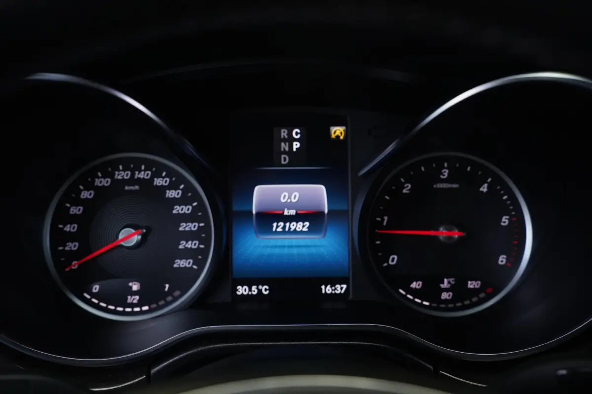 V-klasse 300d L3 AMG Line Airmatic, Burmester Sound, NAP, Distronic, Leder Zwart, LED Koplampen, 19" LMV, Trekhaak 2.500 kg, 5-Zits