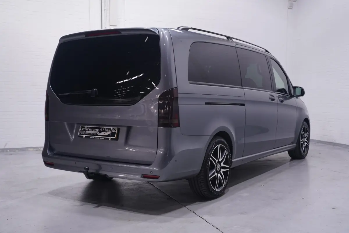 V-klasse 300d L3 AMG Line Airmatic, Burmester Sound, NAP, Distronic, Leder Zwart, LED Koplampen, 19" LMV, Trekhaak 2.500 kg, 5-Zits