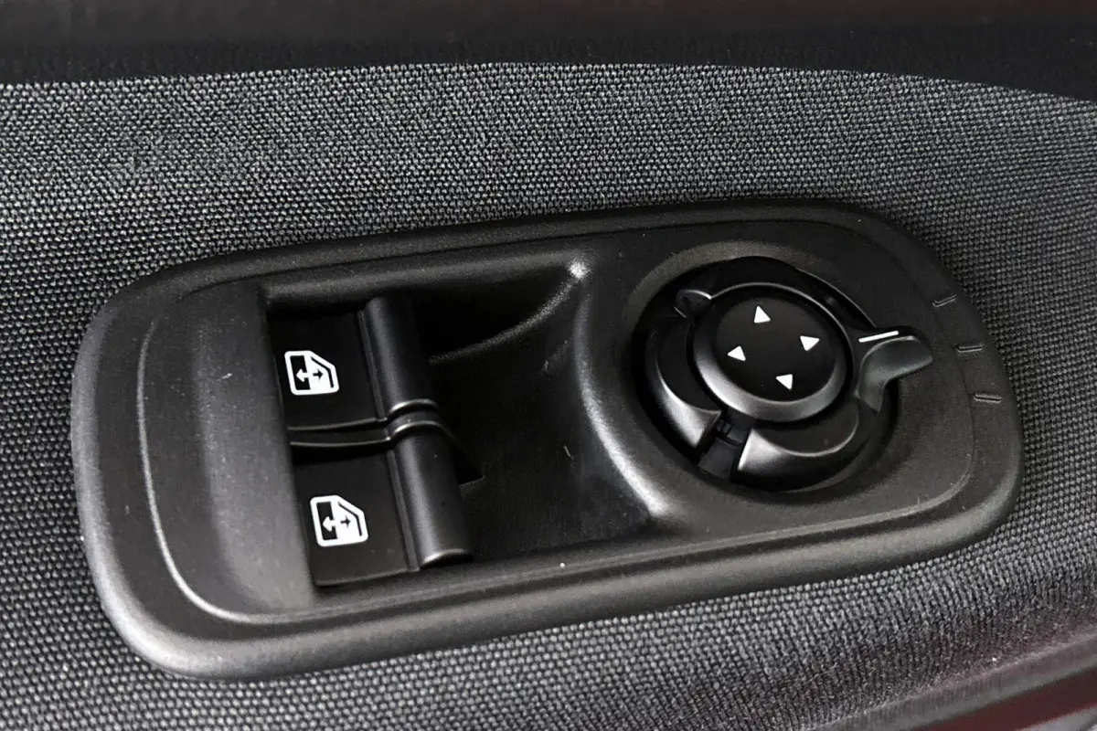 Urban 42 kWh Stoelverwarming Apple CarPlay Achteruitrijcamera