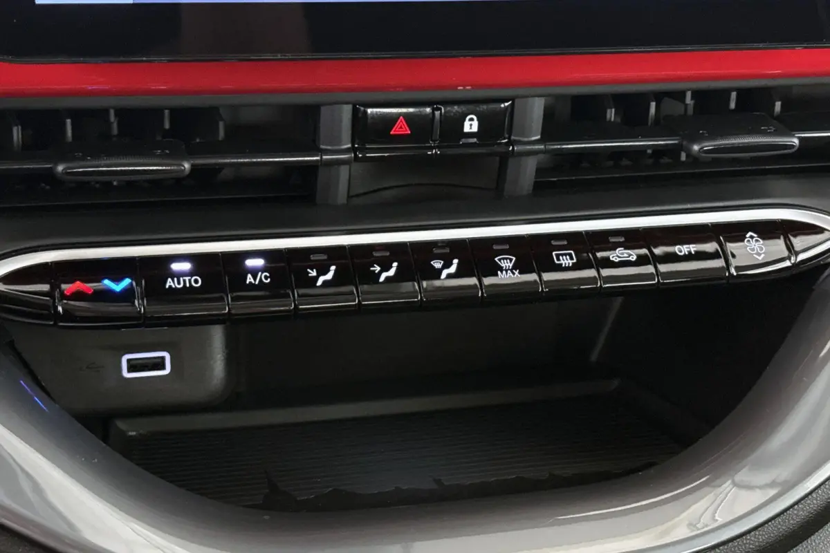 Urban 42 kWh Stoelverwarming Apple CarPlay Achteruitrijcamera