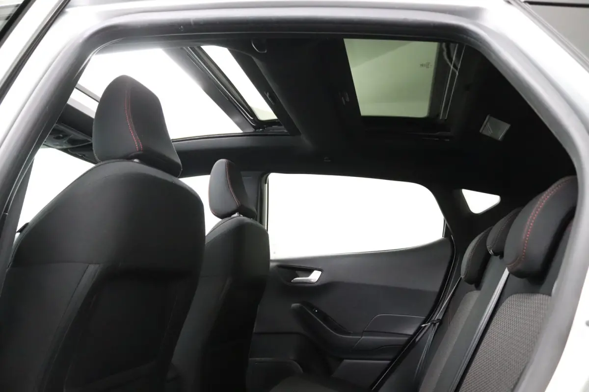 1.0 EcoBoost ST-Line X | Panoramadak | Winterpack | Camera | B&O | LED | Adaptive Cruise | BLIS | DAB | Keyless