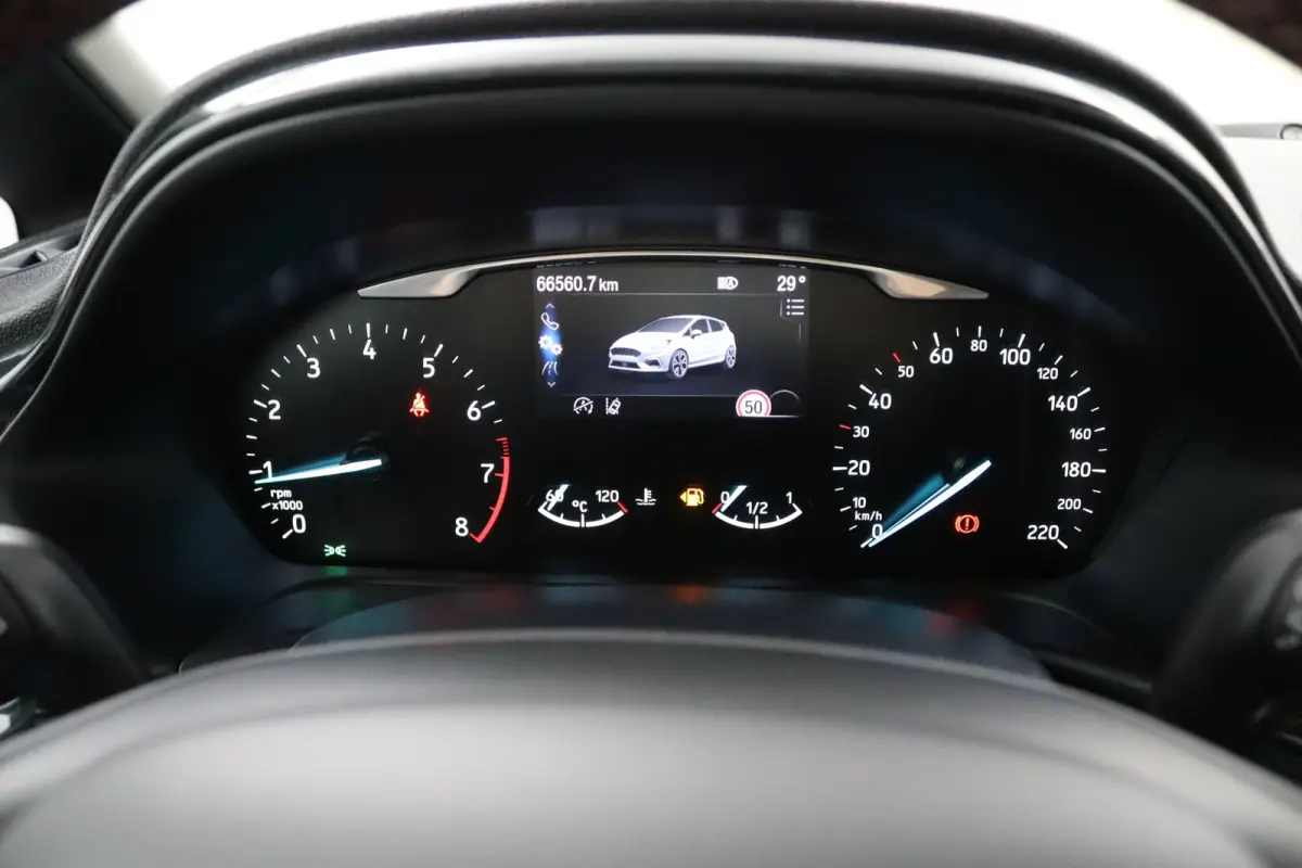 1.0 EcoBoost ST-Line X | Panoramadak | Winterpack | Camera | B&O | LED | Adaptive Cruise | BLIS | DAB | Keyless