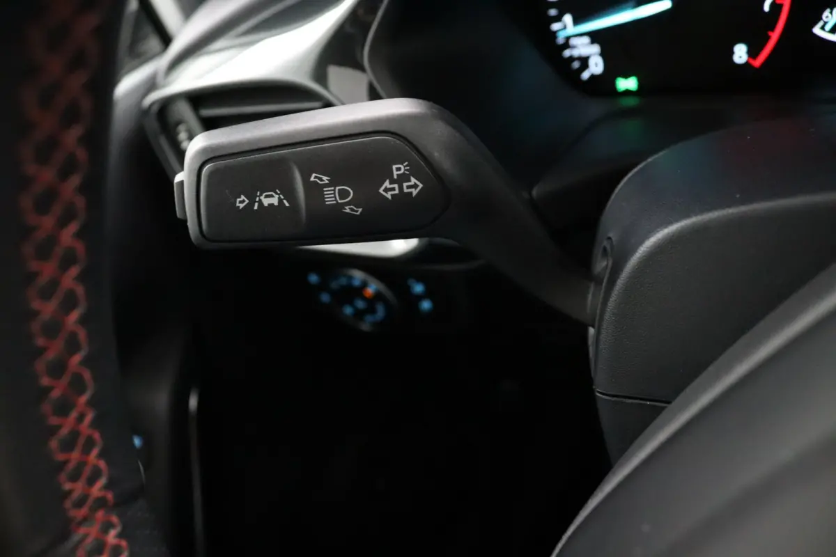 1.0 EcoBoost ST-Line X | Panoramadak | Winterpack | Camera | B&O | LED | Adaptive Cruise | BLIS | DAB | Keyless