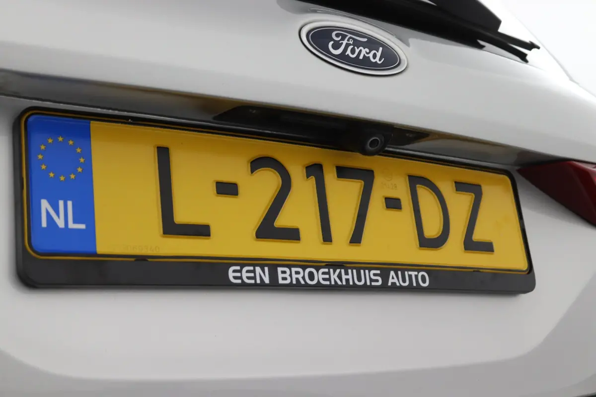 1.0 EcoBoost ST-Line X | Panoramadak | Winterpack | Camera | B&O | LED | Adaptive Cruise | BLIS | DAB | Keyless