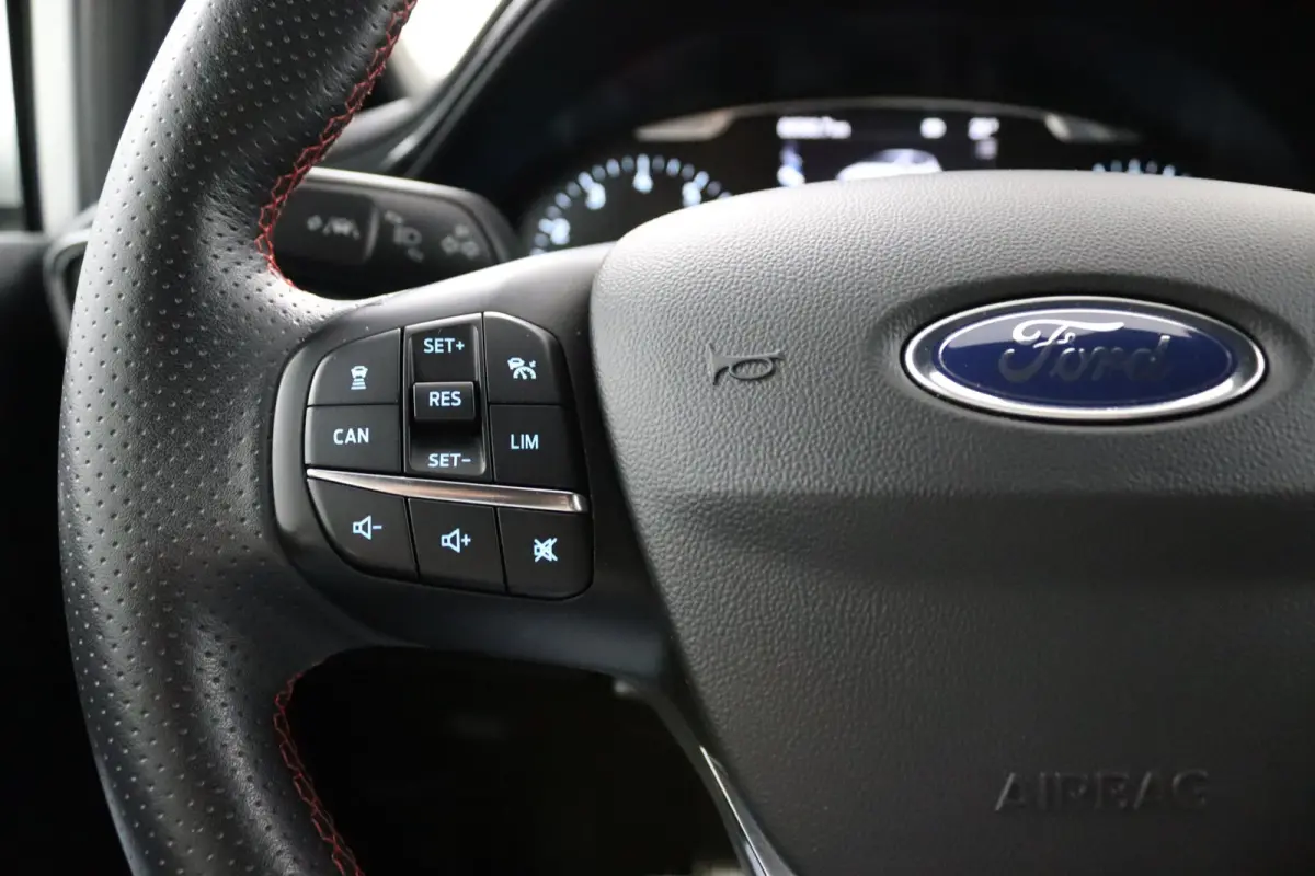1.0 EcoBoost ST-Line X | Panoramadak | Winterpack | Camera | B&O | LED | Adaptive Cruise | BLIS | DAB | Keyless