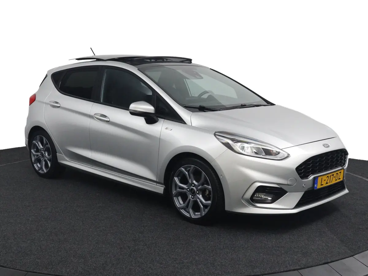 1.0 EcoBoost ST-Line X | Panoramadak | Winterpack | Camera | B&O | LED | Adaptive Cruise | BLIS | DAB | Keyless