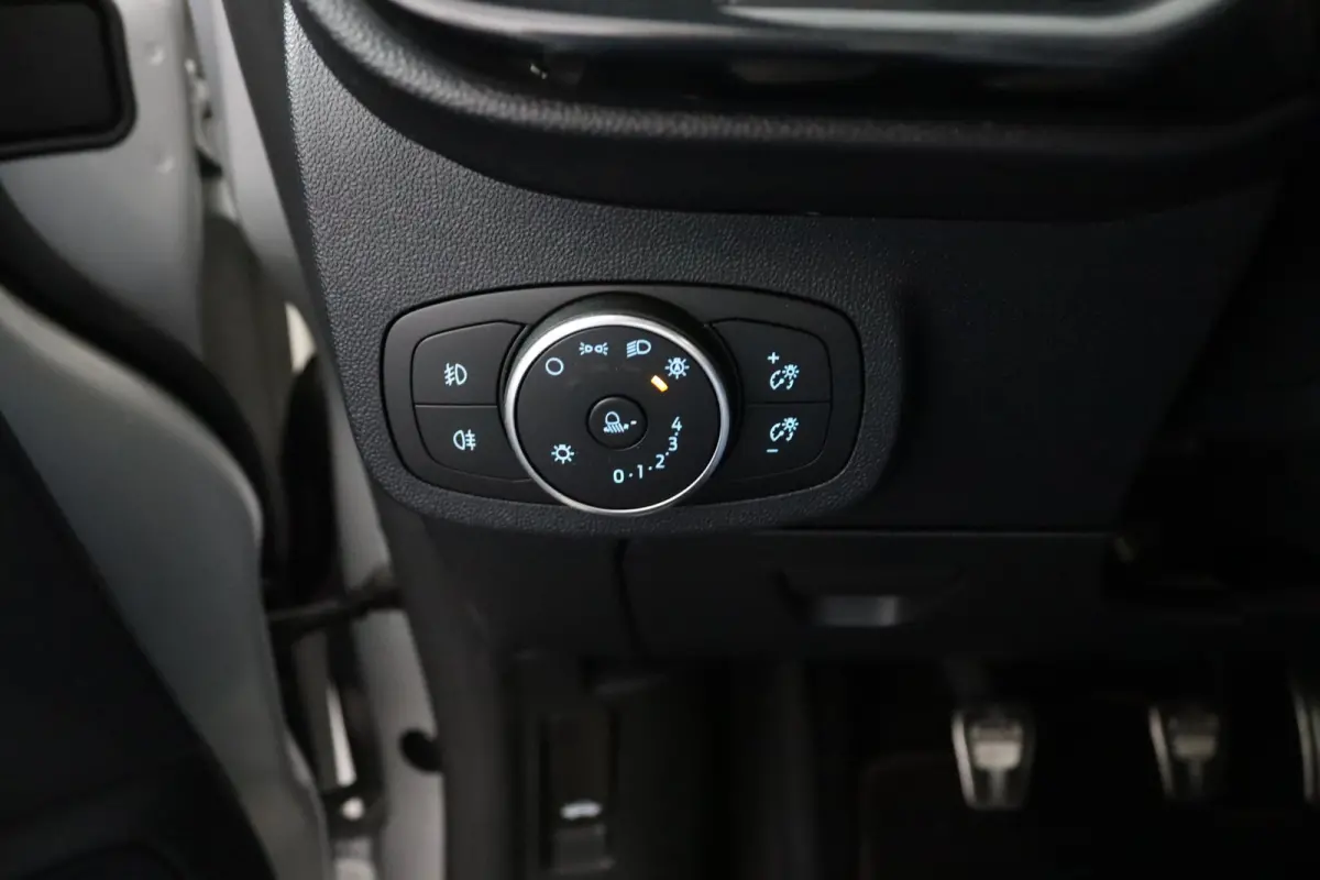 1.0 EcoBoost ST-Line X | Panoramadak | Winterpack | Camera | B&O | LED | Adaptive Cruise | BLIS | DAB | Keyless