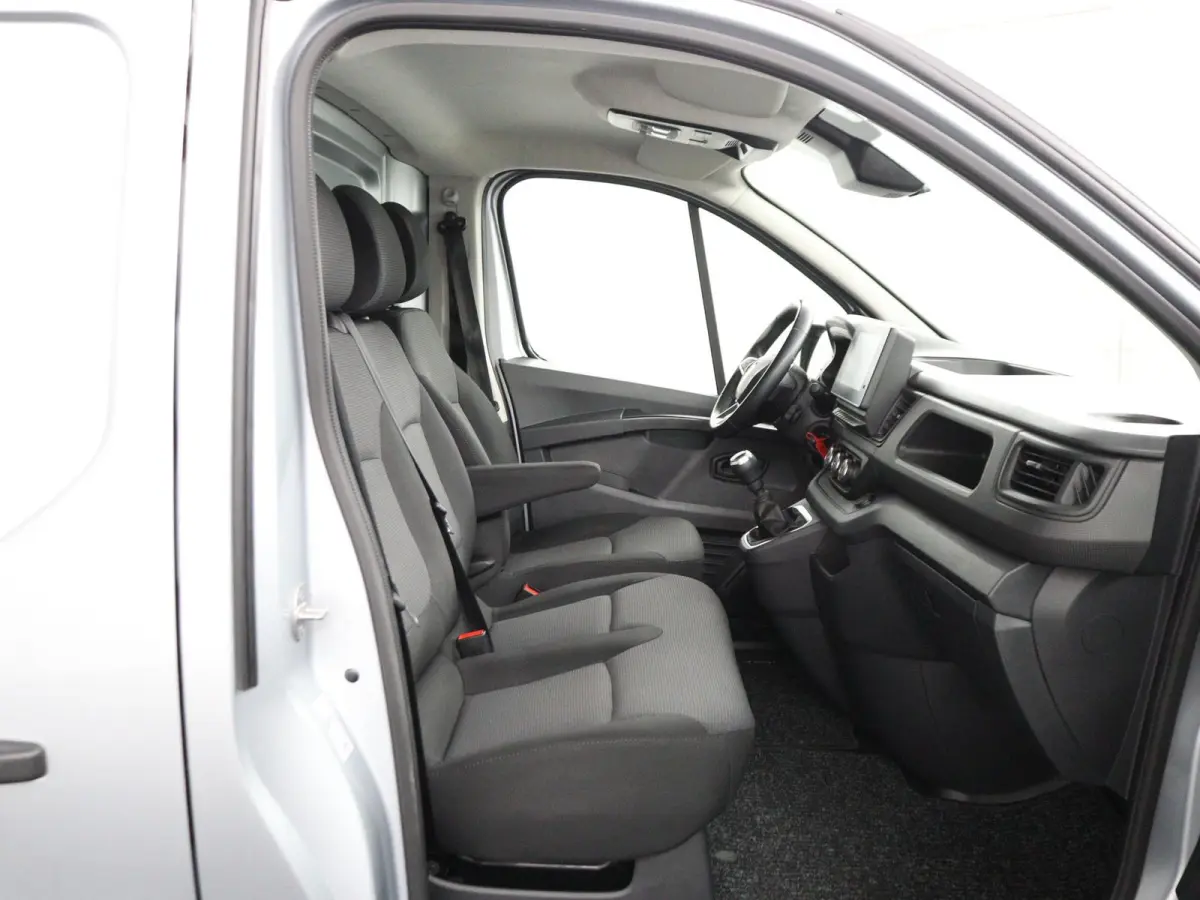 L2H1 T30 GB dCi 130 Work Edition | Parkeercamera | Imperiaal |