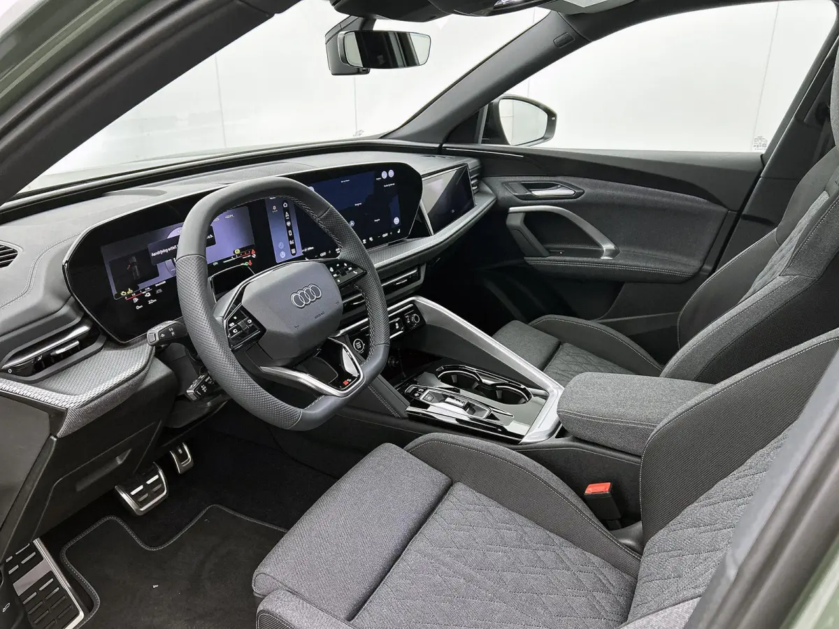 2.0 TFSI e-hybrid quattro S edition Panorama-glasdak | Trekhaak | MMI bijrijdersdisplay | Tech Pro | 20" LM Velgen | Optiekpakket zwart | Navigatie
