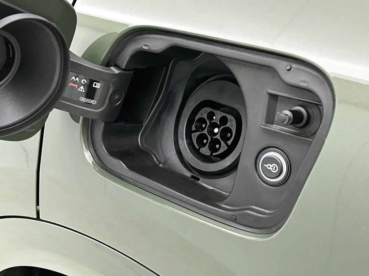 2.0 TFSI e-hybrid quattro S edition Panorama-glasdak | Trekhaak | MMI bijrijdersdisplay | Tech Pro | 20" LM Velgen | Optiekpakket zwart | Navigatie