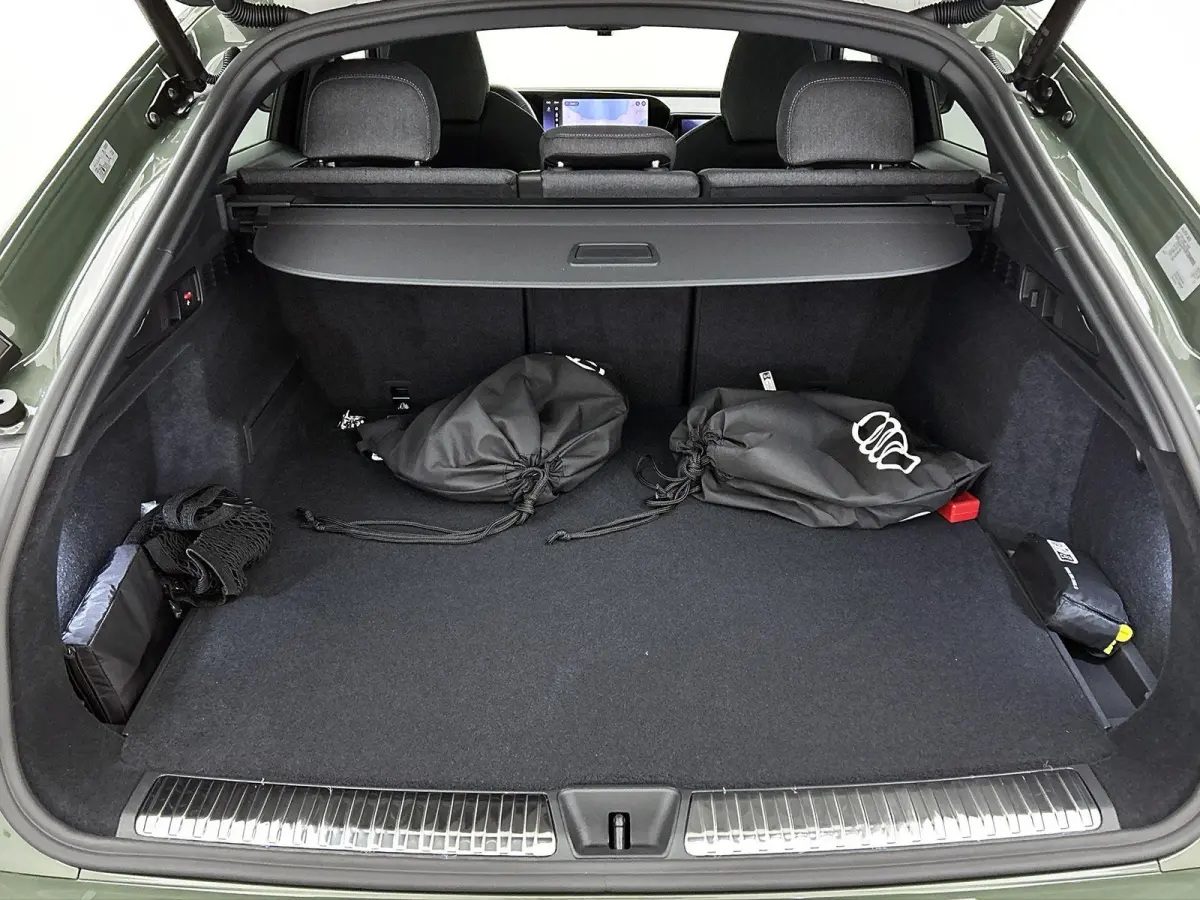 2.0 TFSI e-hybrid quattro S edition Panorama-glasdak | Trekhaak | MMI bijrijdersdisplay | Tech Pro | 20" LM Velgen | Optiekpakket zwart | Navigatie