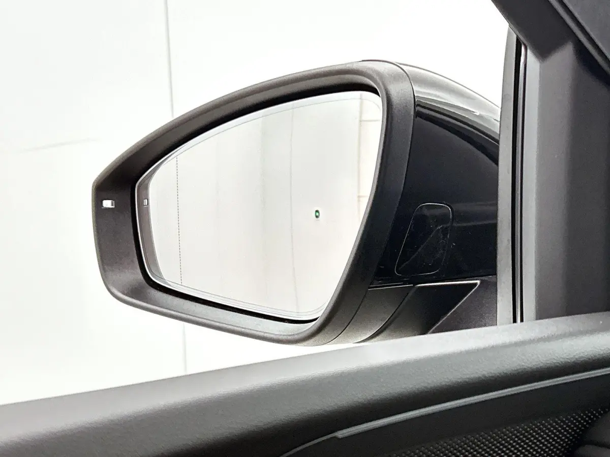 2.0 TFSI e-hybrid quattro S edition Panorama-glasdak | Trekhaak | MMI bijrijdersdisplay | Tech Pro | 20" LM Velgen | Optiekpakket zwart | Navigatie