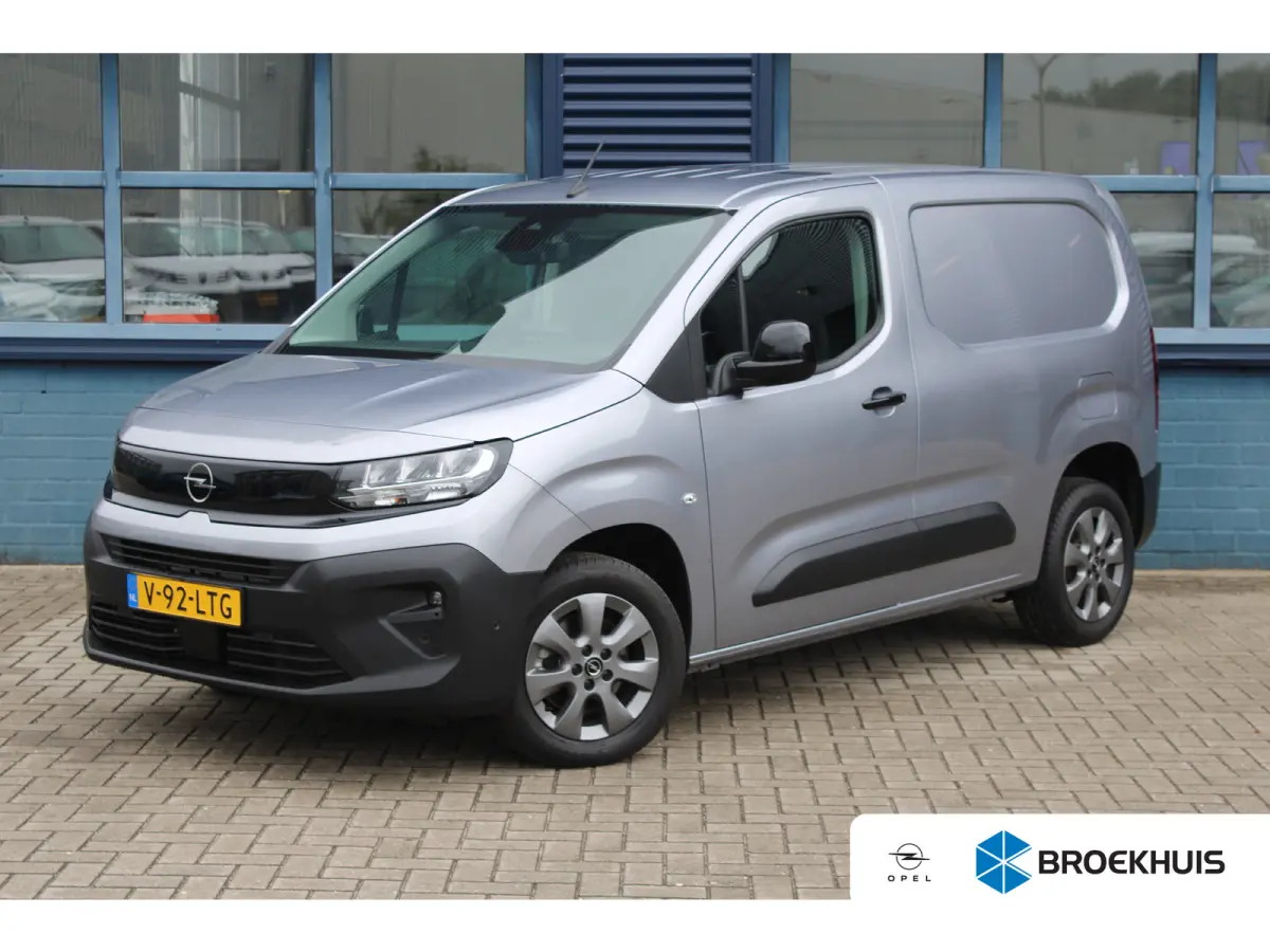 1.5 BlueHDi 130 PK |  10'' HD Radio NAV & DAB+ incl. Apple Carplay/Android Auto |  Elektrisch inklapbare verwarmde buitenspiegels |  Keyless entry