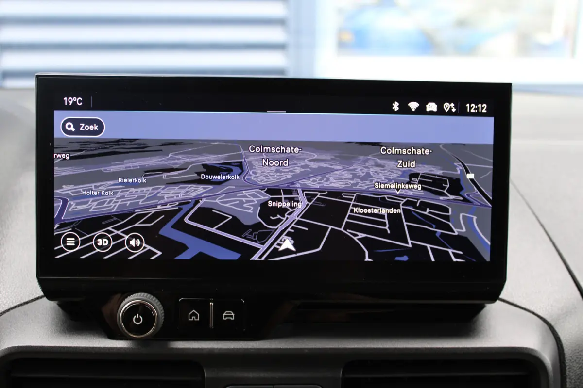 1.5 BlueHDi 130 PK |  10'' HD Radio NAV & DAB+ incl. Apple Carplay/Android Auto |  Elektrisch inklapbare verwarmde buitenspiegels |  Keyless entry