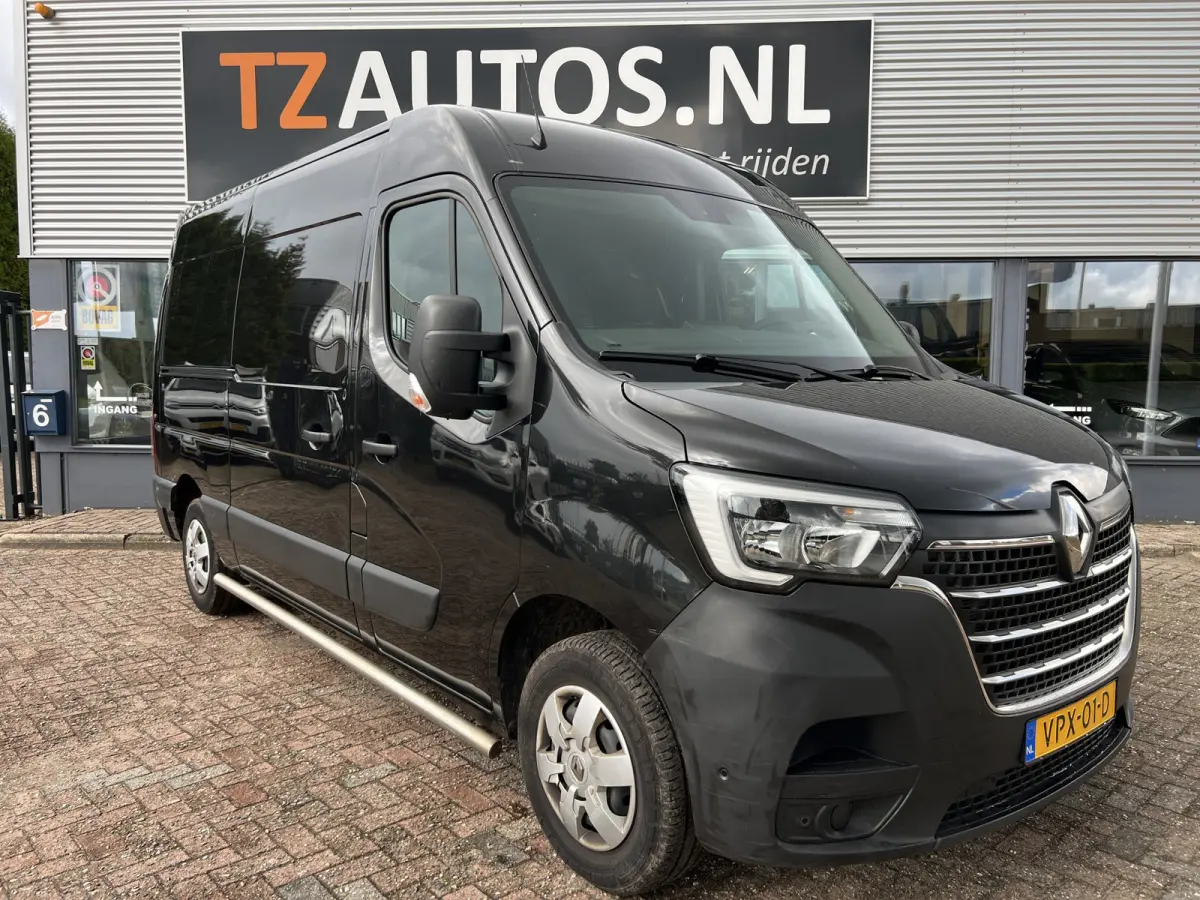 T35 2.3 dCi 150 L2H2 Automaat Work Ed.