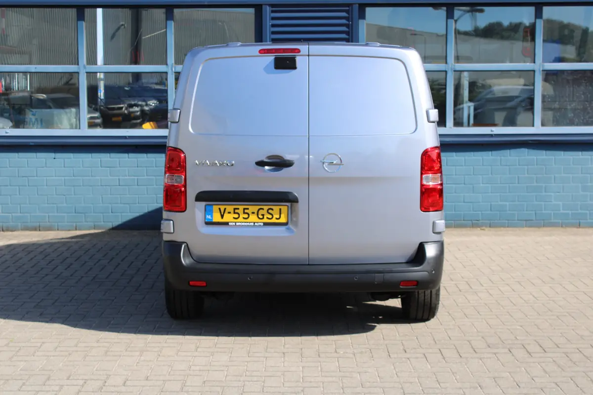 2.0 Diesel 145 L2 | 10" digitaal kleuren instrumentenpaneel | Airco | Betonplex laadvloer