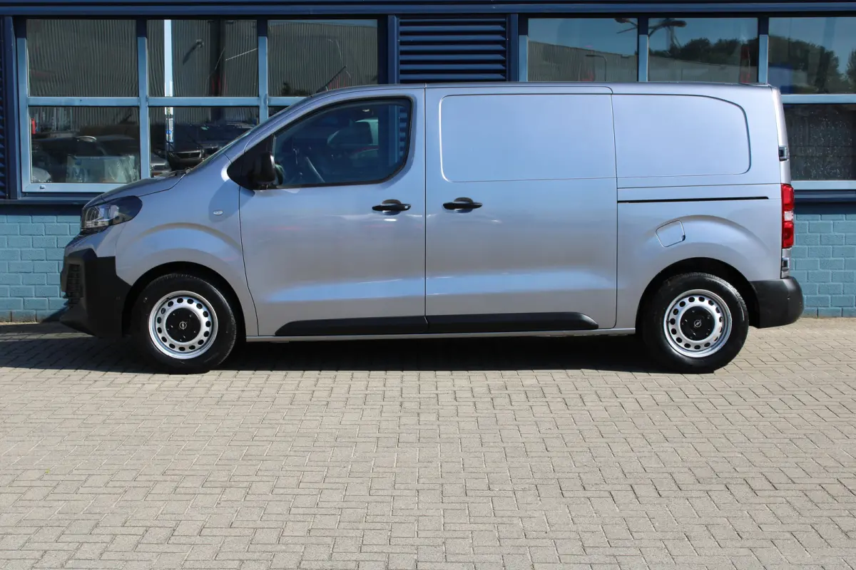 2.0 Diesel 145 L2 | 10" digitaal kleuren instrumentenpaneel | Airco | Betonplex laadvloer