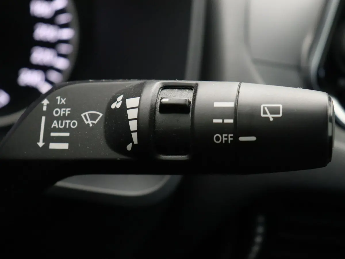 1.5 e-Power N-Connecta | Achteruitrijcamera | All Season Banden | Keyless Entry |