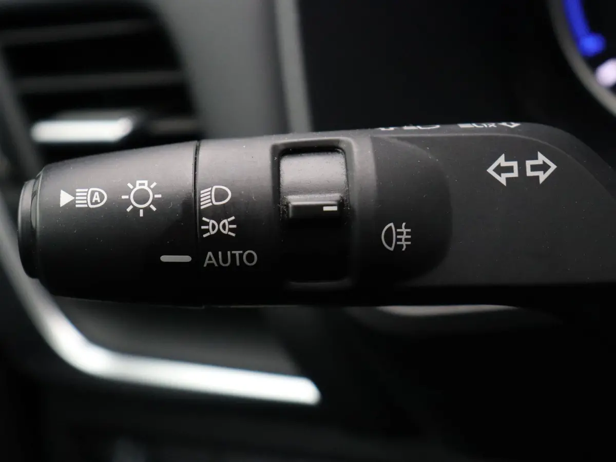 1.5 e-Power N-Connecta | Achteruitrijcamera | All Season Banden | Keyless Entry |