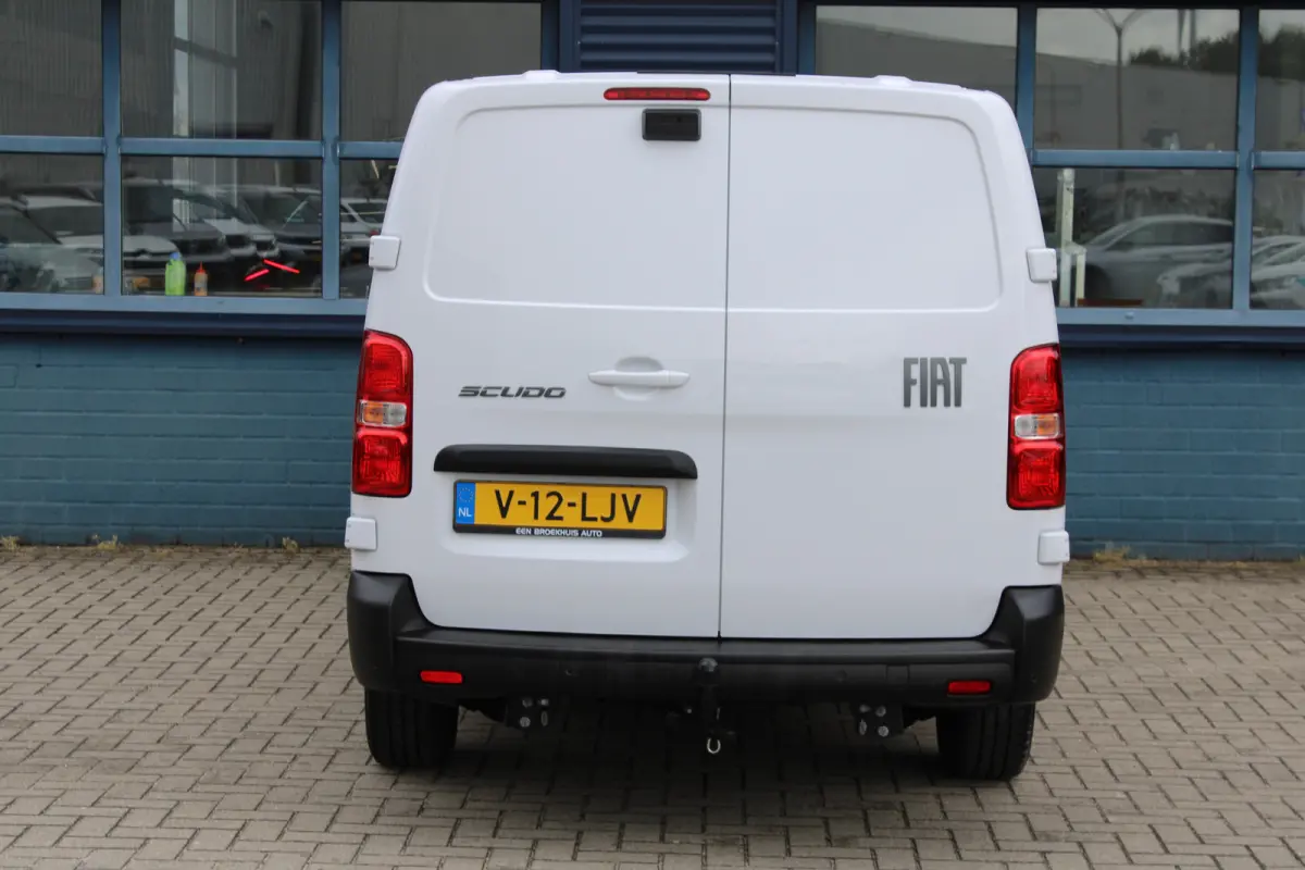 L3 2.0 145 PK |  DSV: digitale binnenspiegel met lateral side view |  Visiopark 180 achteruitrijcamera | 10" Multimedia 3D-kleuren touchscreen